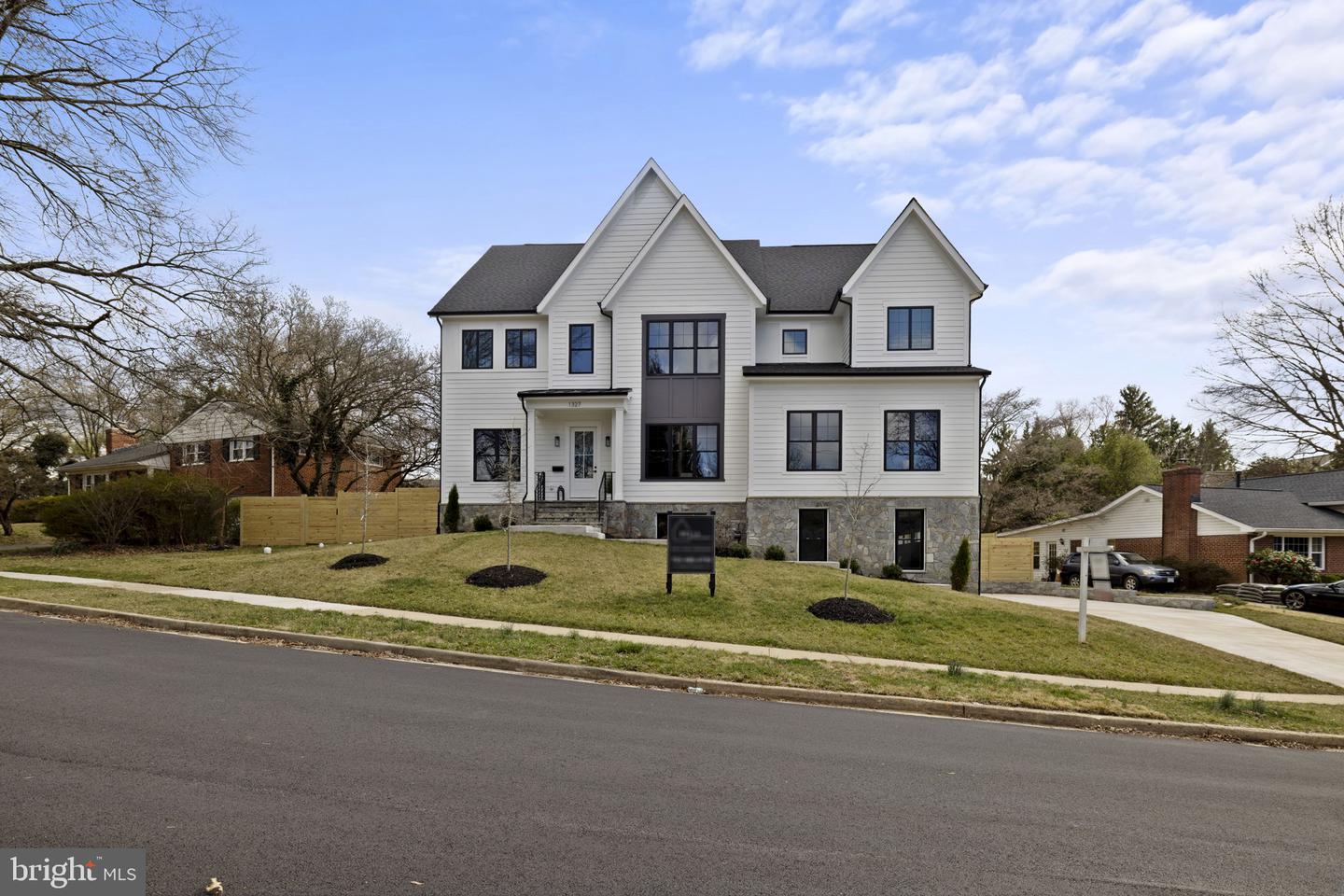 VAFX2160920-802912387968-2024-04-25-07-16-59  |   | Mclean Delaware Real Estate For Sale | MLS# Vafx2160920  - Best of Northern Virginia
